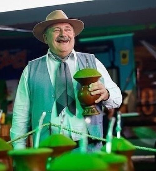 Morre Pedro Schwengber, fundador da Escola do Chimarrão