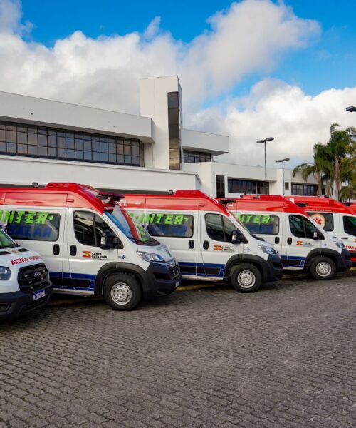 Governo do Estado entrega 21 novas ambulâncias ao SAMU e ao Serviço Inter-hospitalar