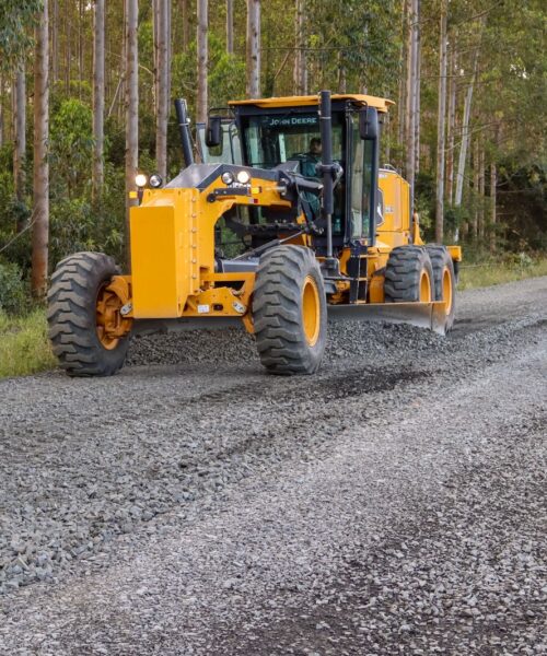 Retomada das obras de pavimentação da rodovia de acesso à Bellatorres