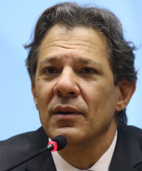 Fim do parcelamento sem juros prejudicará consumidores, diz Haddad