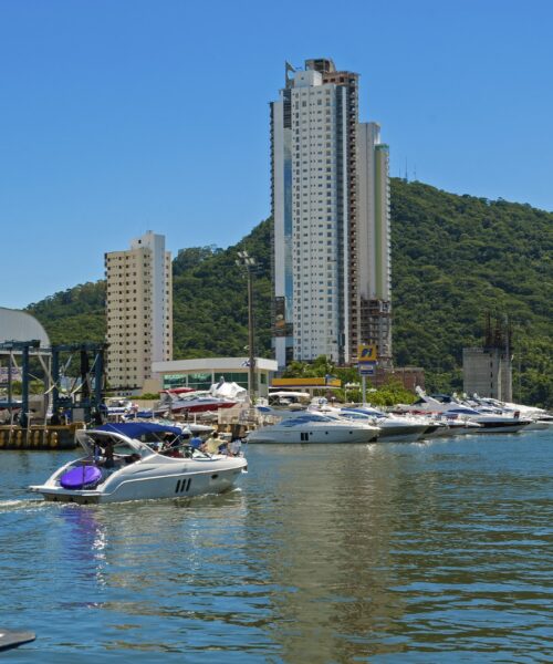 Santa Catarina lidera ranking nacional de praias em selo Bandeira Azul