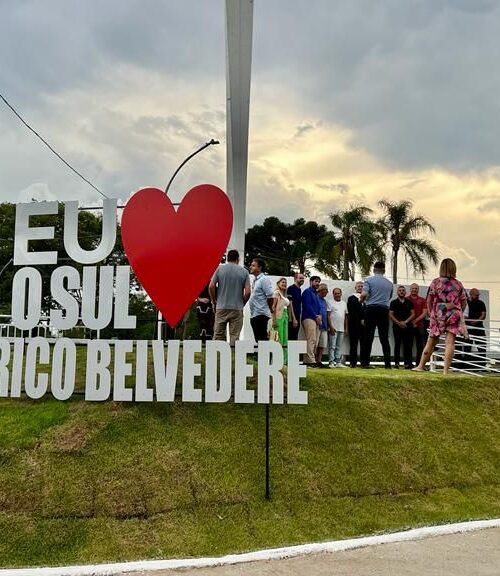 Inaugurada a revitalização da Praça Belvedere, importante ponto turístico da cidade