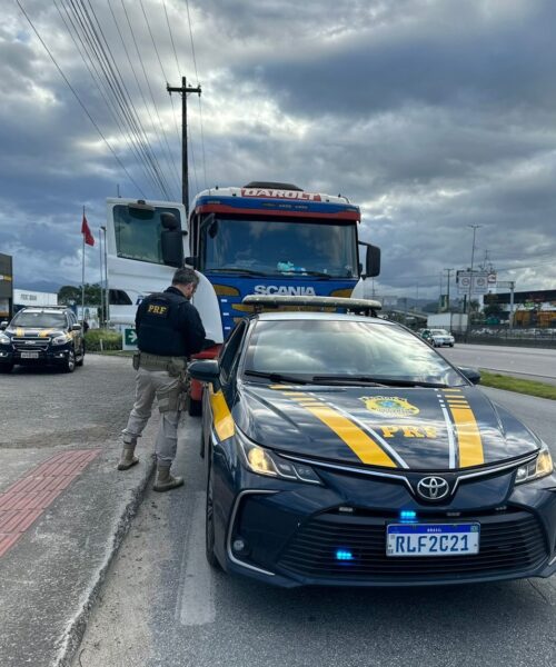 Caminhoneiro é preso por embriaguez com índice quatro vezes acima do limite para configurar crime