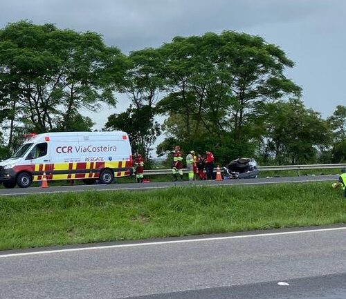 Acidente na BR 101 mata mulher argentina