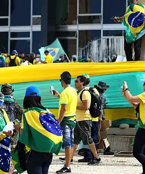 STF condena mais 29 réus pelos atos golpistas de 8/1