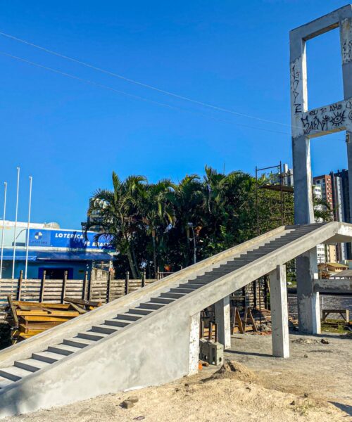 Marinha autoriza passagem de cabos da ponte pênsil entre Passo de Torres e Torres e fluxo de embarcações ficará bloqueado por três dias