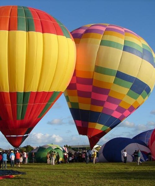 Balonismo não combina com chuva e vento, mas o 34º Festival Internacional de Balonismo se mantém