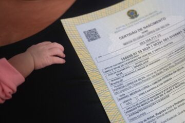 Torres: Desabrigados terão encaminhamento da emissão de certidão de nascimento ou casamento no Fórum