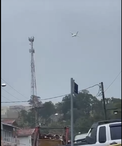 Avião da Voepass cai com 62 pessoas em Vinhedo, SP, não houve sobreviventes