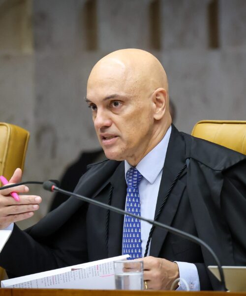 Alexandre de Moraes determina suspensão imediata do X no Brasil e impõe multa para quem usar VPN para acessar a rede social