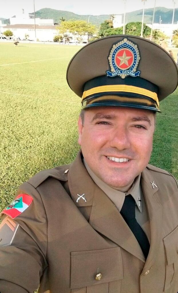 PM é morto com a própria arma durante abordagem em Criciúma e autor é preso