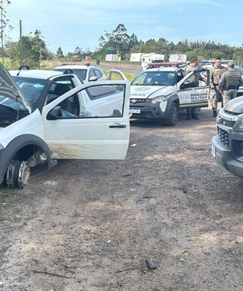 PM Passo de Torres presta apoio em prisão e recuperação de carro roubado