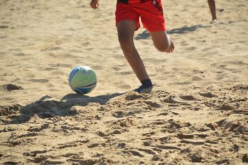 Areias da Praia Grande serão palco do Campeonato Praiano de Beach Soccer 2025 neste final de semana