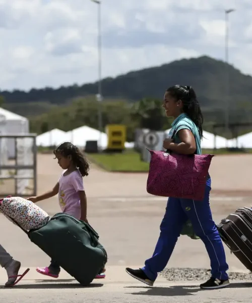 Brasil recebeu 194.331 migrantes em 2024