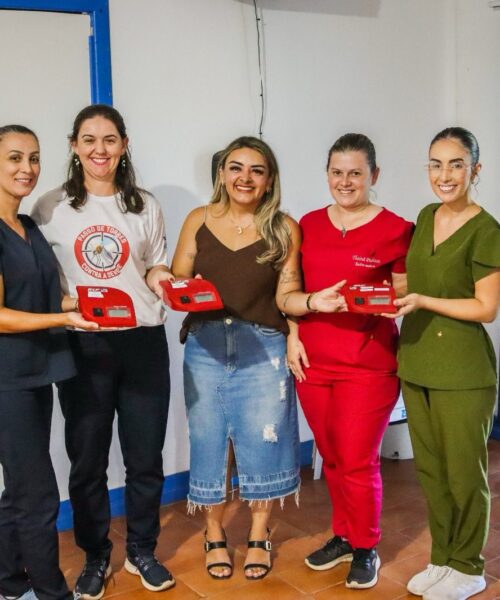 Passo de Torres recebe aparelhos de hematócrito rápido para medir a gravidade da dengue