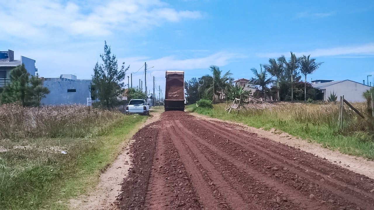Prefeitura de Passo de Torres segue com manutenções e melhorias na infraestrutura