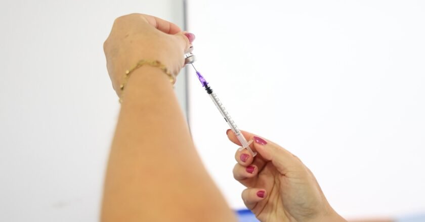 Santa Catarina ultrapassa 17% do público-alvo vacinado contra a gripe e índice precisa continuar crescendo