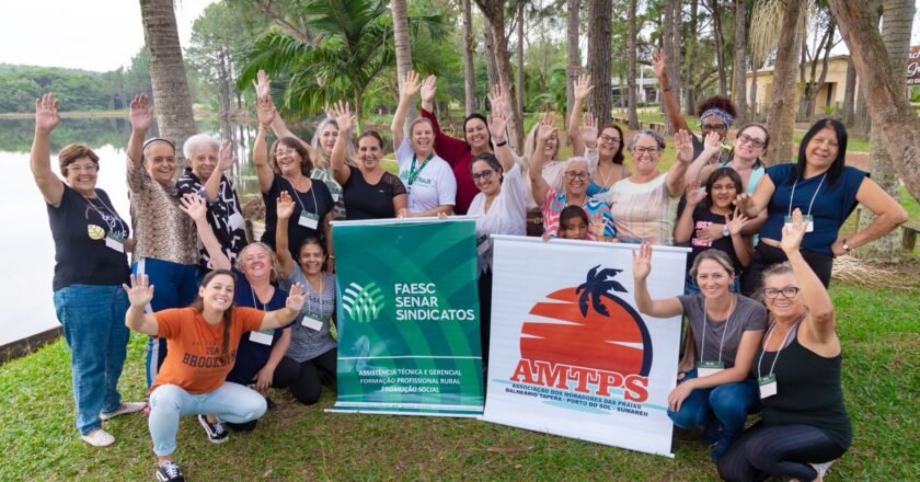 Prefeitura, Sindicato Rural de Araranguá e SENAR promovem Curso de Bordado em Passo de Torres