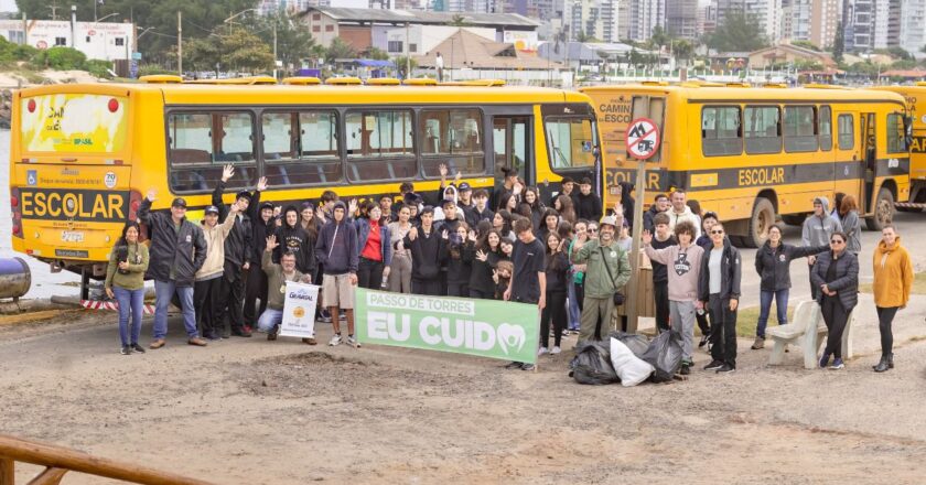 Ações de limpeza na Restinga e Praia dos Molhes na Semana do Meio Ambiente