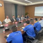 Comitiva da Alesc discute instalação de fábrica de carros elétricos em SC