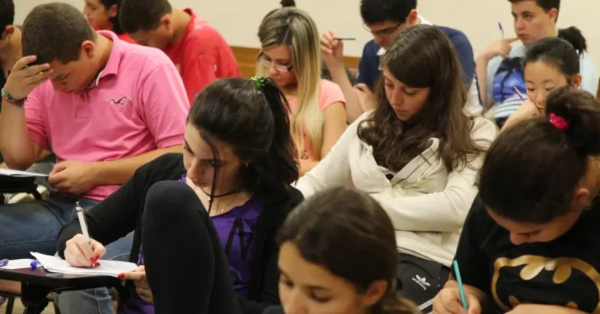 Inscrições para concorrer às bolsas do Prouni começam nesta segunda