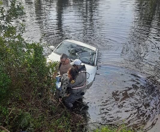 Atuação rápida do Policiamento Rodoviário salva vítima de acidente na ERS-389, em Arroio do Sal