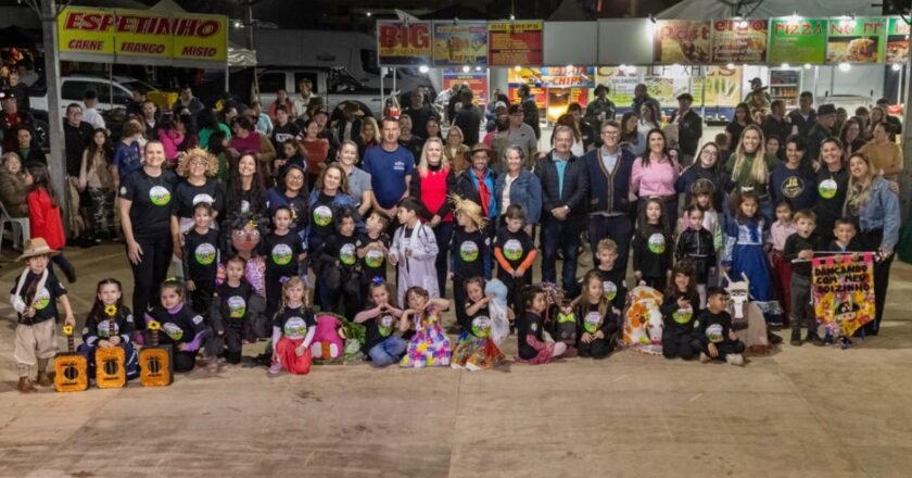 Apresentações culturais marcam o dia 17 da IV Semana Farroupilha em Passo de Torres