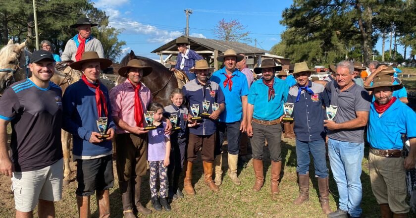 CTG Vizinhos do Rio Grande encerra 5ª edição do Campeonato Municipal de Tiro de Laço
