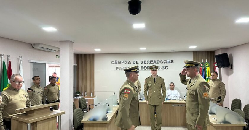 Solenidade marca passagem de comando do 5º Grupo da Polícia Militar em Passo de Torres