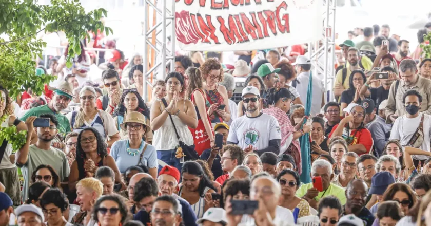 Cúpula dos Povos repudia falsas soluções e critica modelo capitalista