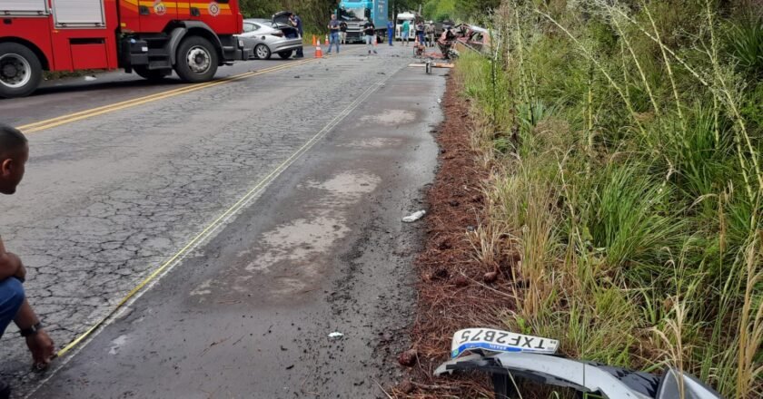 Colisão frontal mata duas pessoas na Rota do Sol em Caxias do Sul