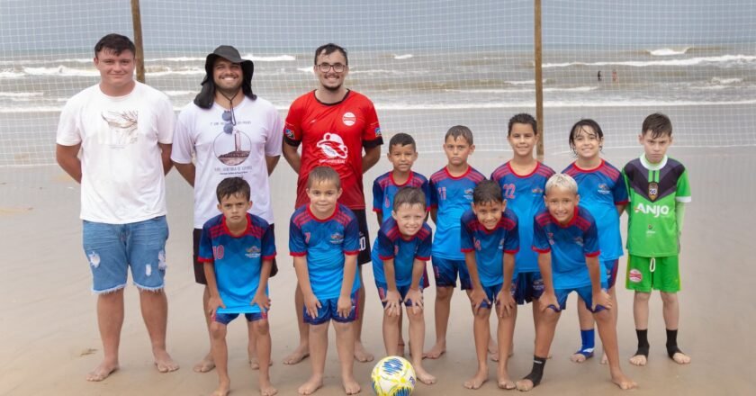 Passo de Torres inicia Praiano de Futebol de Areia nas categorias de base