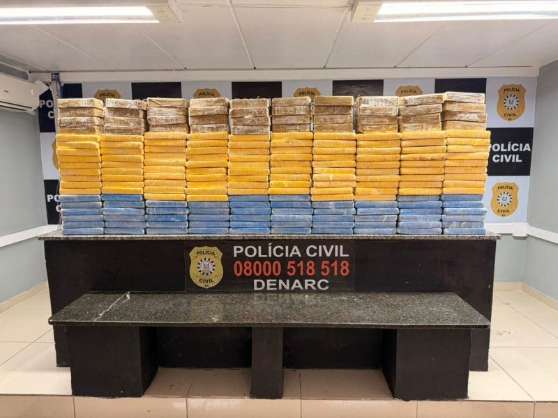 Polícia Civil prende quatro pessoas e apreende cerca de 200 kg de cocaína e crack em ações contra o tráfico de drogas