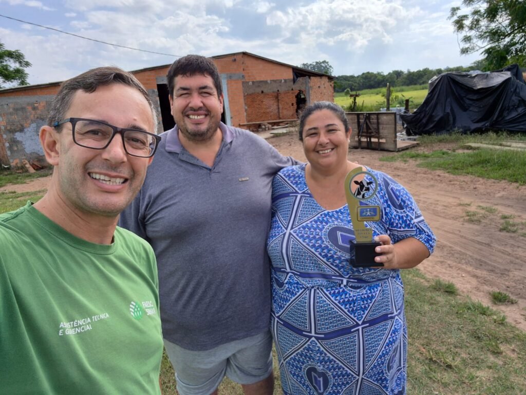 Excelência no Campo: Produtores de Balneário Gaivota se destacam no Prêmio “Melhores do Leite”