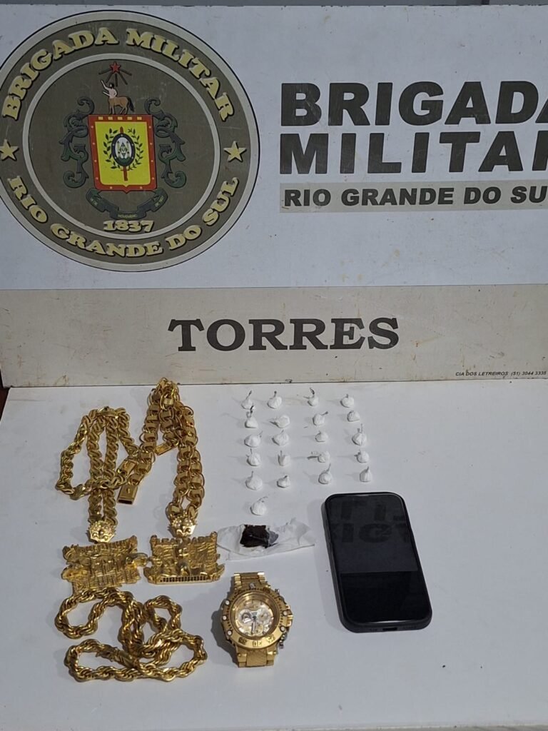 Brigada Militar prende três homens por tráfico de entorpecentes em Torres
