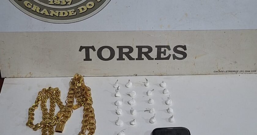 Brigada Militar prende três homens por tráfico de entorpecentes em Torres