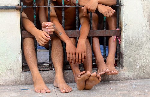Bingooo!!! Câmara aprova redução da maioridade penal para 16 anos