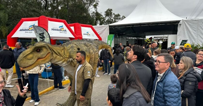 BELINZONI DINO PARQUE É INAUGURADO E PASSA A SER NOVA ATRAÇÃO TURÍSTICA DE ARARANGUÁ