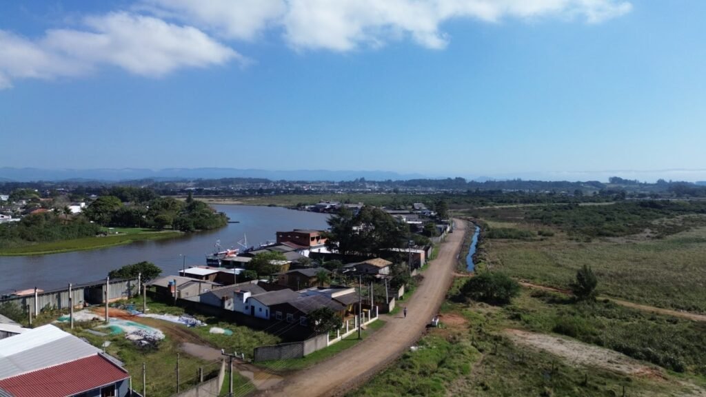 Prefeitura de Passo de Torres autoriza pavimentação da Rua Nereu Ramos, a Rua do Estaleiro