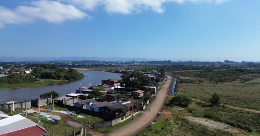 Prefeitura de Passo de Torres autoriza pavimentação da Rua Nereu Ramos, a Rua do Estaleiro