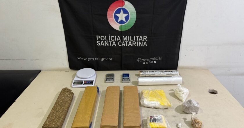PM de Passo de Torres descobre mais uma “boca de tráfico”